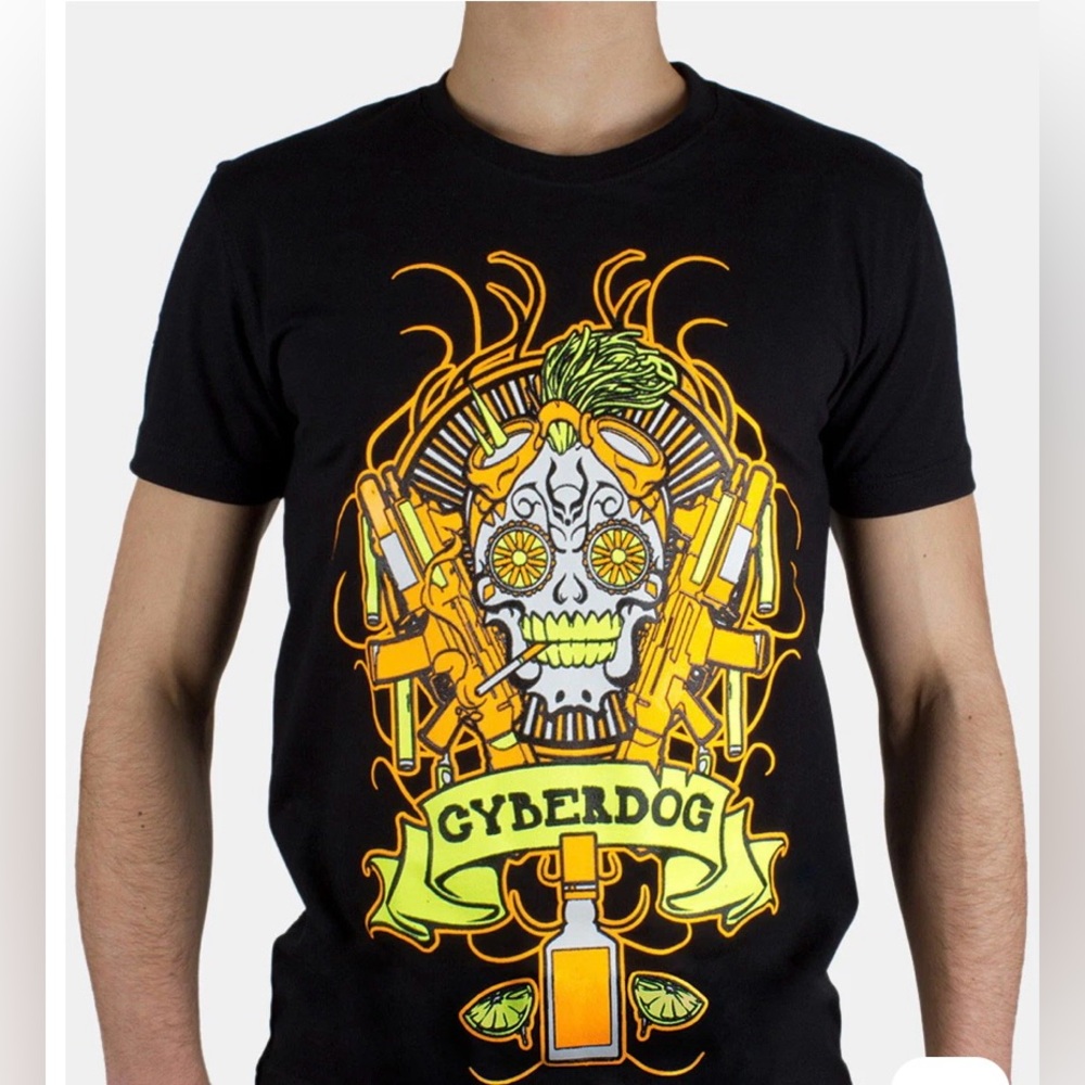 Cyberdog | Men’s | Tequila Shots | T-Shirt | Size Small. |Made In London |
